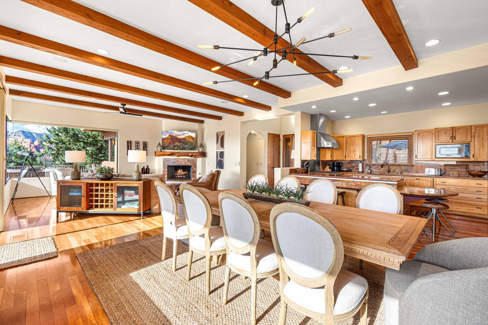 8-bedrooms With Stunning Views & 75' Lap Pool Sedona
