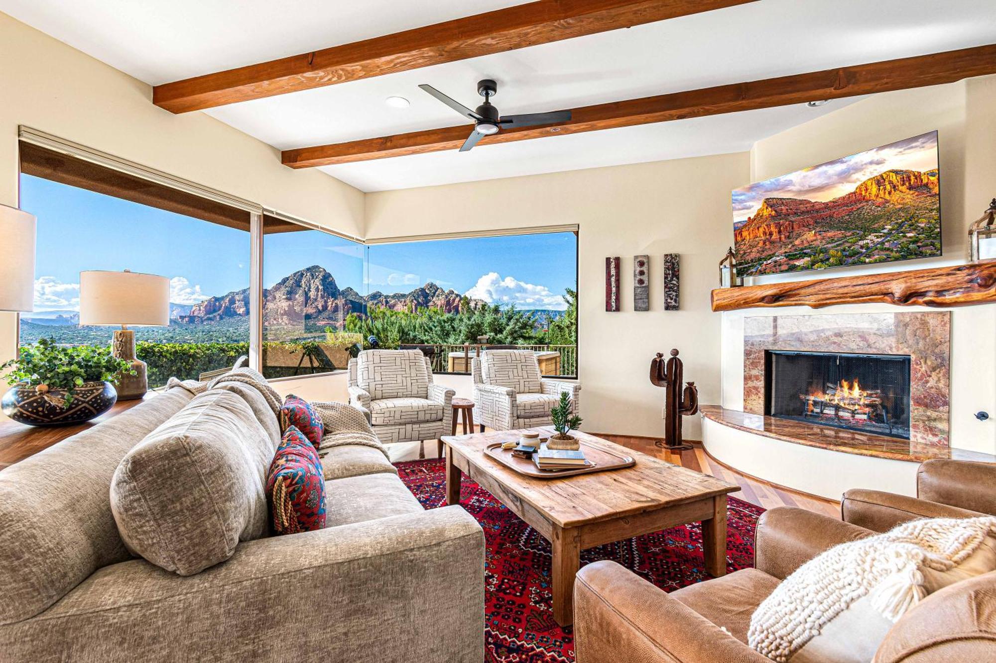 8-bedrooms With Stunning Views & 75' Lap Pool Sedona