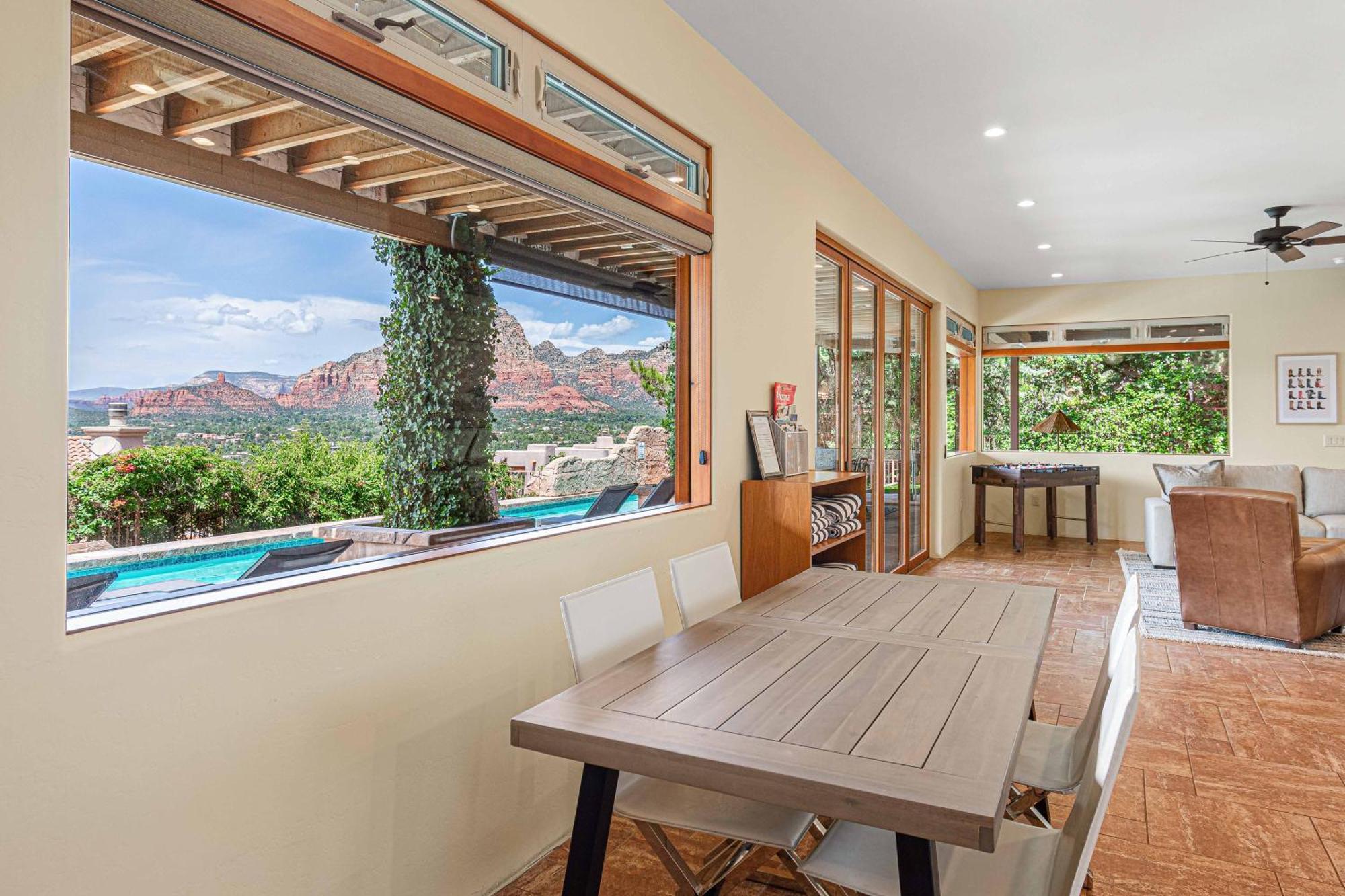 Holiday home 8-bedrooms With Stunning Views & 75' Lap Pool Sedona
