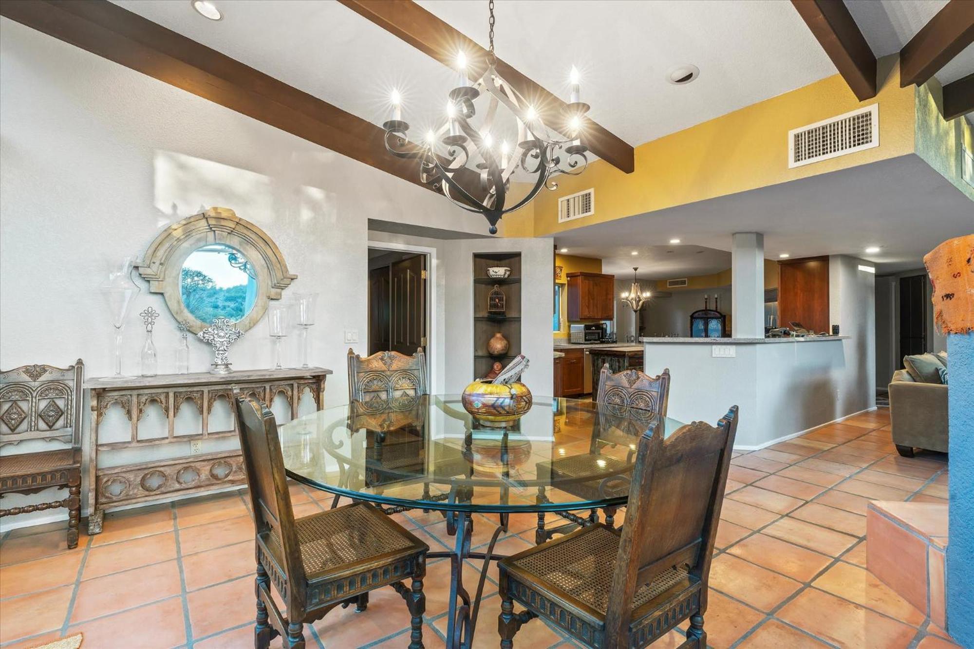 Holiday home Luxury In Desert With 360 Views & Sunsets With Family