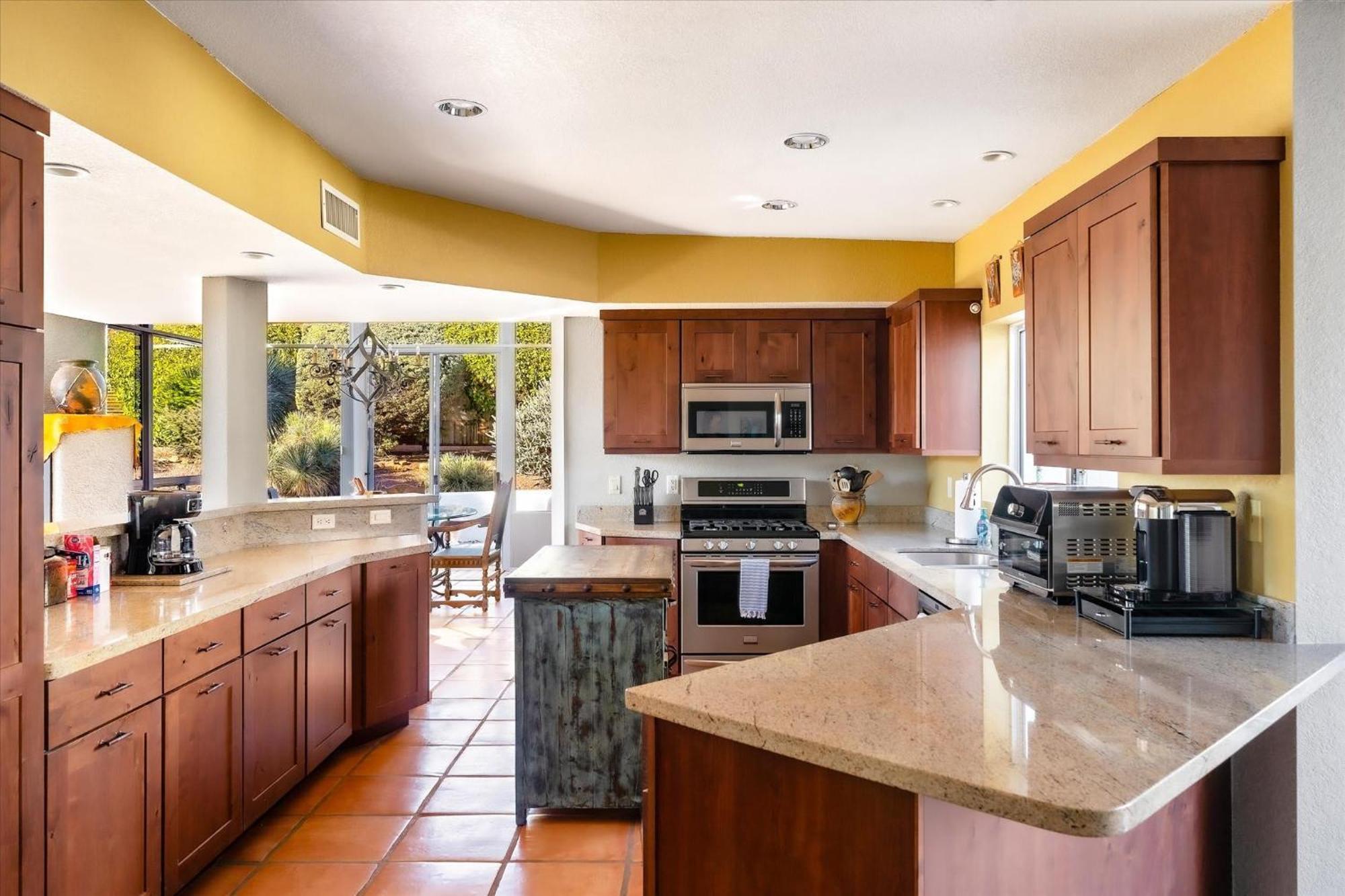 Luxury In Desert With 360 Views & Sunsets With Family Holiday home Sedona