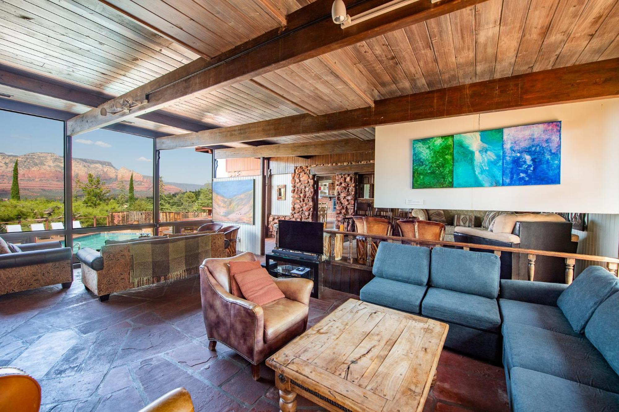 Saddle Rock Ranch At West *