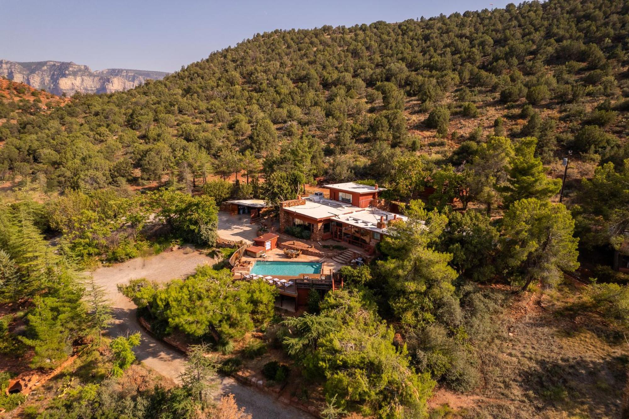 Amazing Views With Pool Holiday home Sedona
