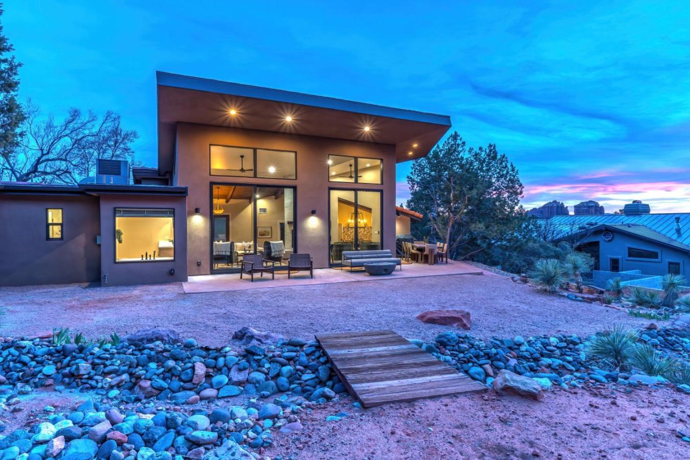 Perfect Chapel With Incredible Views And Private Swim Holiday home Sedona