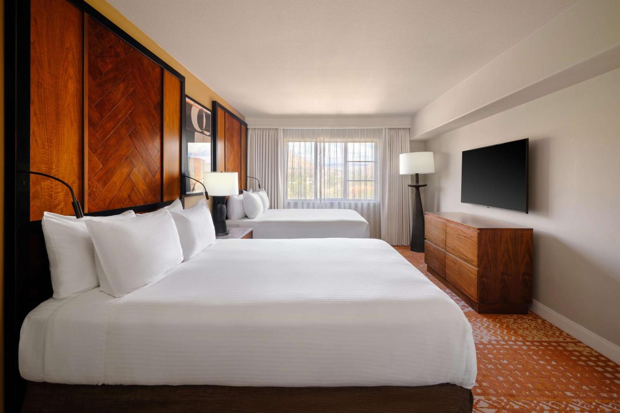 Hilton At Bell Rock Resort 4*