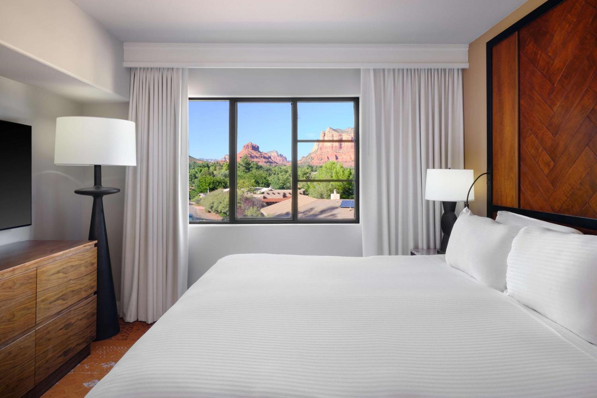 Resort Hilton At Bell Rock 4*
