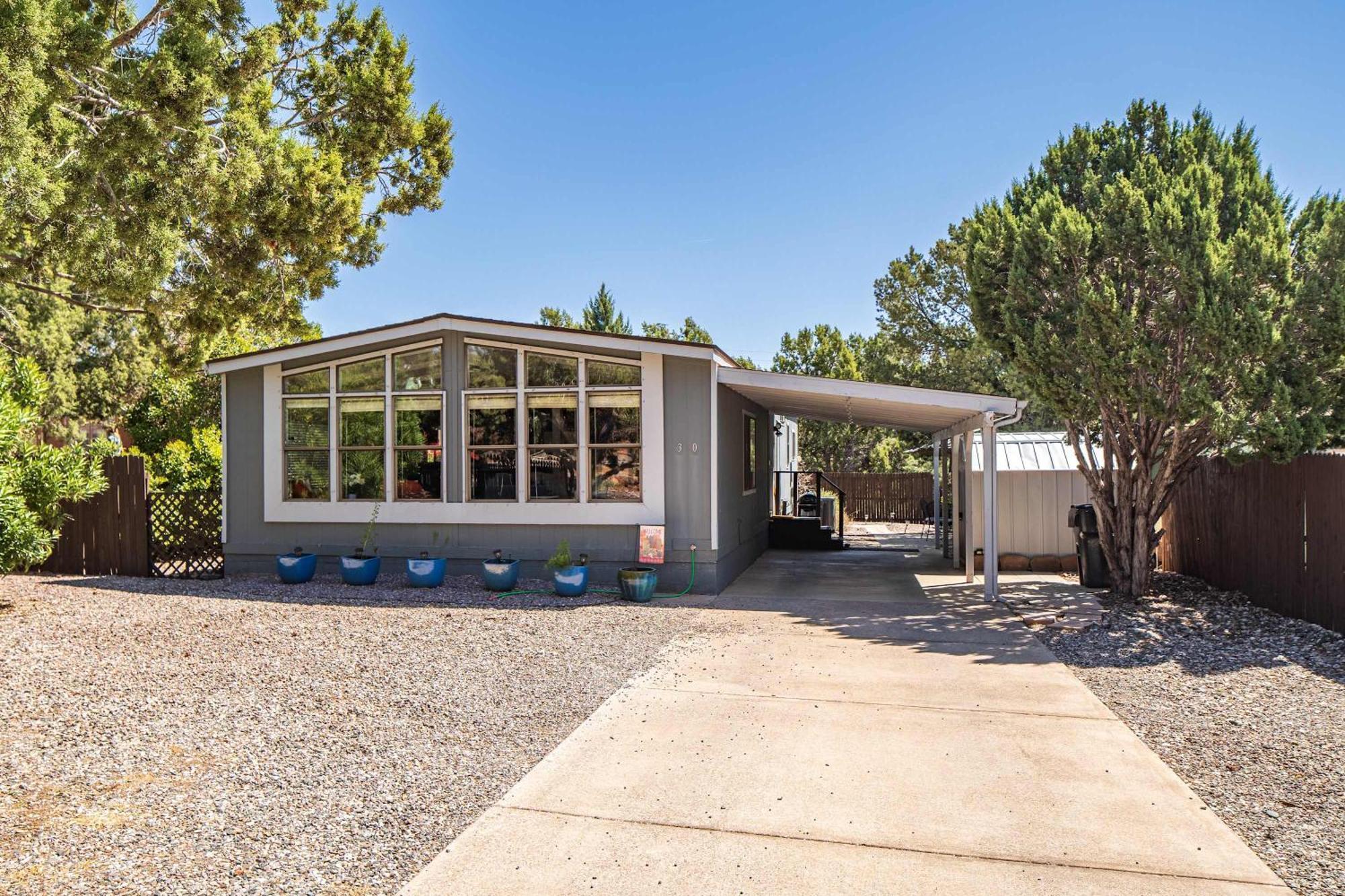 Red Rock Getaway With Jacuzzi In West For Family *