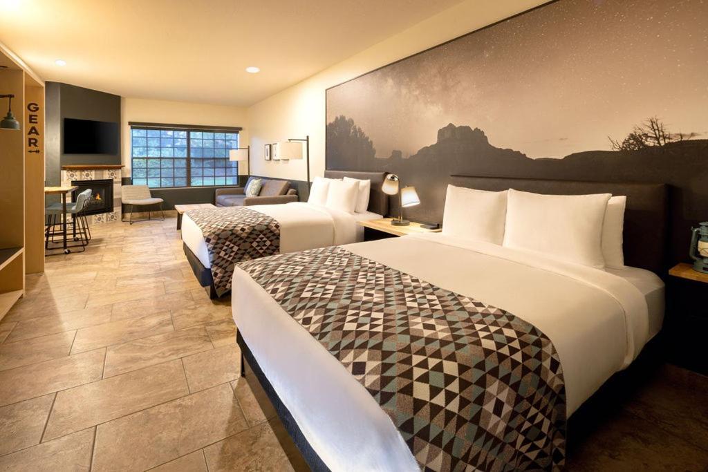 Mountain Modern Hotel
