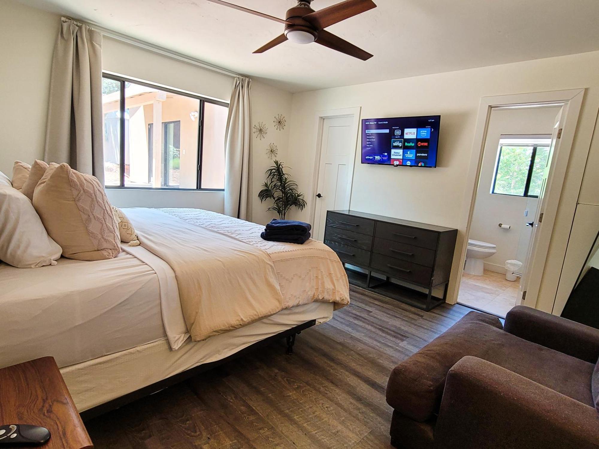Holiday home Views! Uptown Utopia +hot Tub Sedona