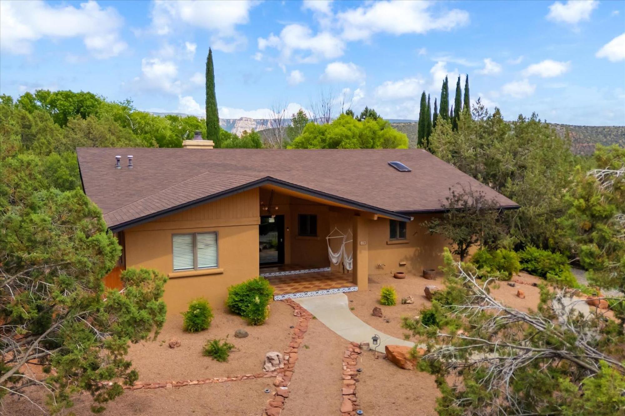 Huge Compound Gym Two Spas Casitas Pond Holiday home