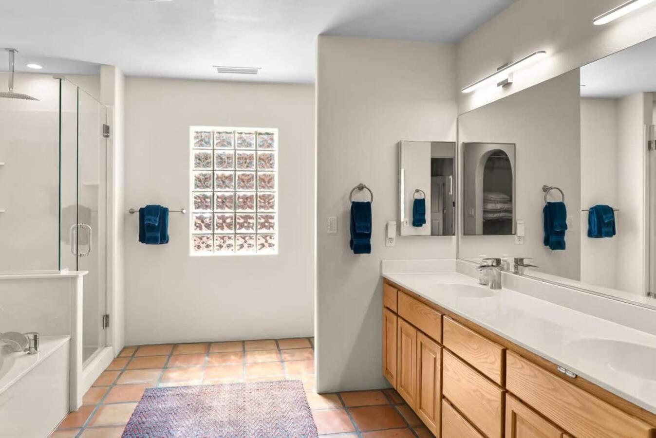 Holiday home Southwest With Views Pool And For Family Sedona