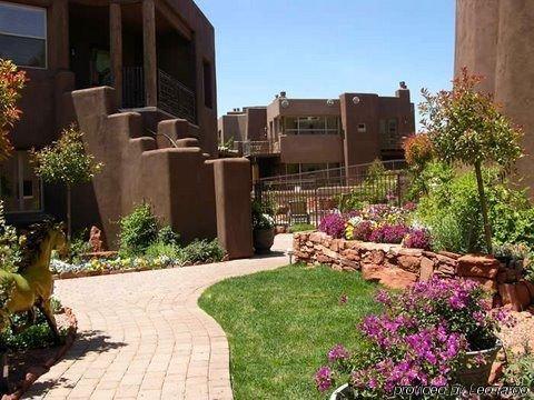 Adobe Grand Hotel 4*