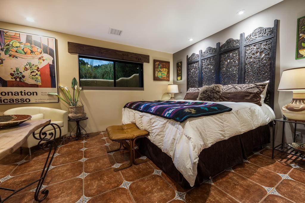 A Sunset Chateau Bed & Breakfast