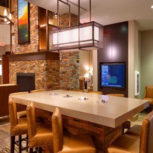 Hotel Courtyard By Marriott