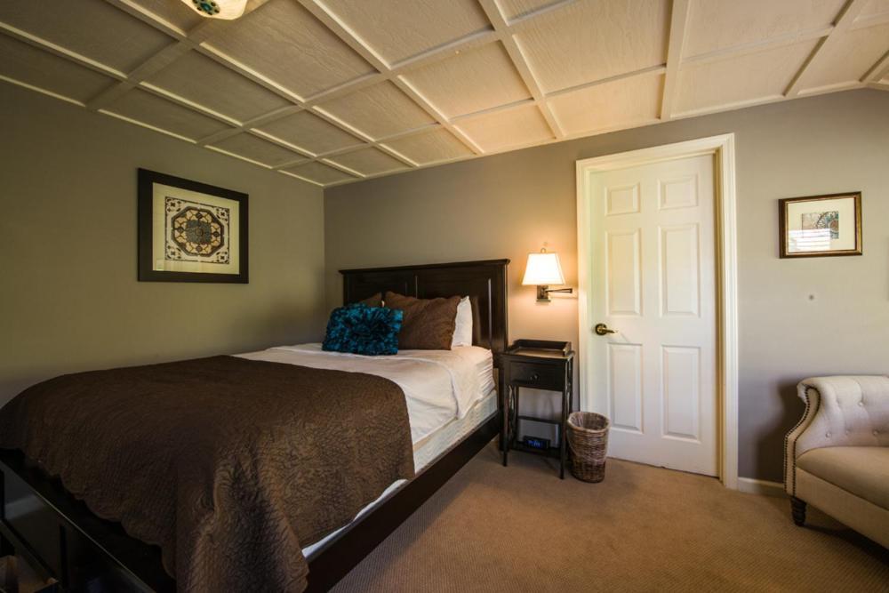 Above Oak Creek Inn Sedona
