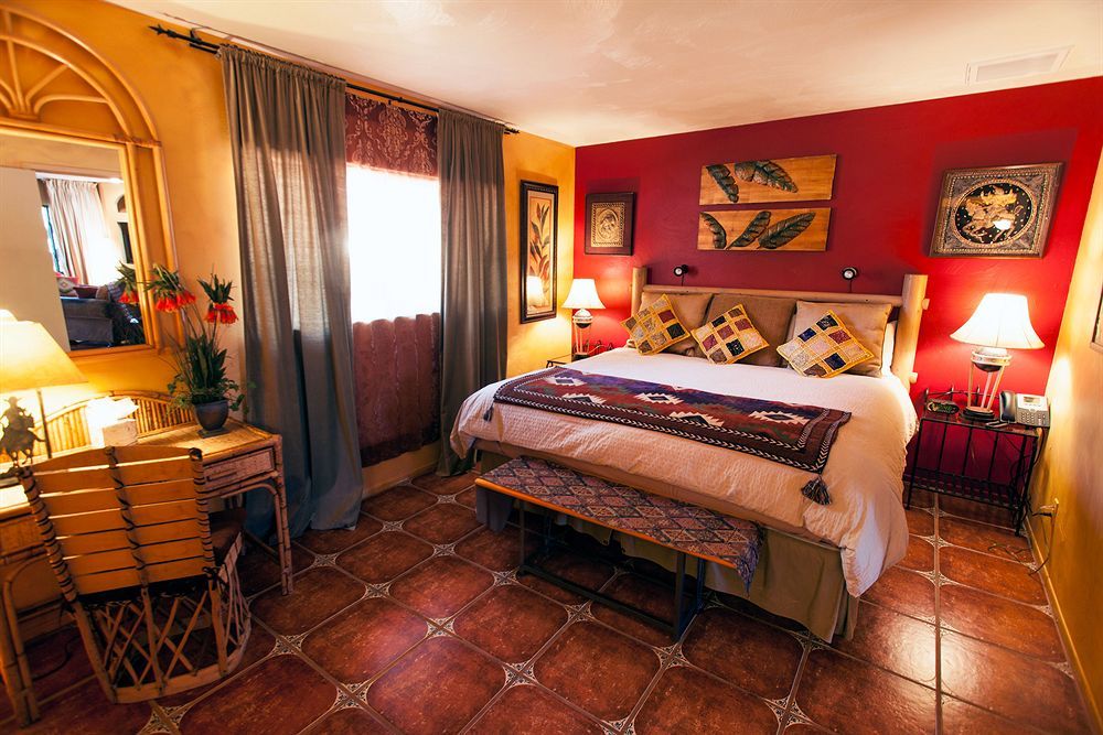Bed & Breakfast A Sunset Chateau