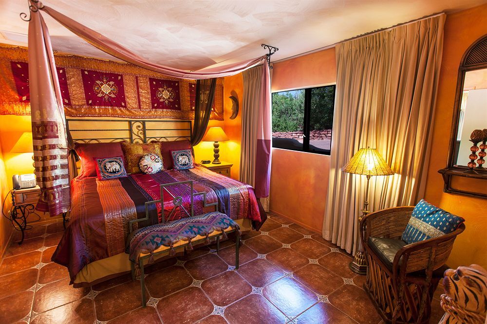 A Sunset Chateau Bed & Breakfast