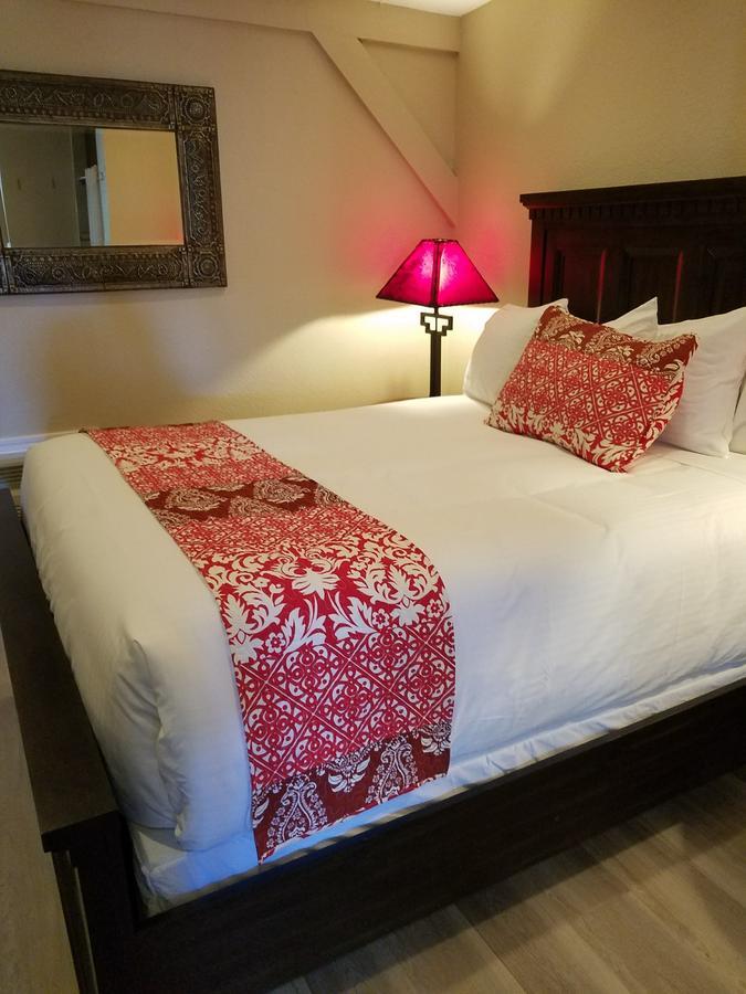 Inn Lantern Light - Romantic Getaway (adults Only) 3*