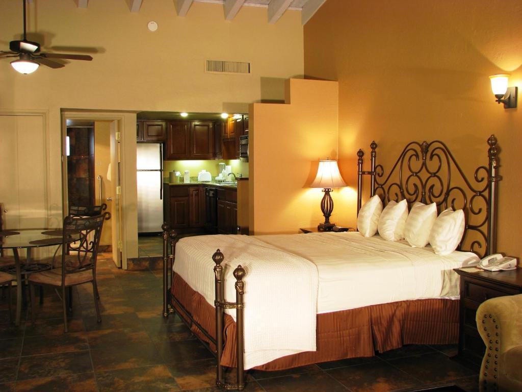 Resort At Poco Diablo 3*