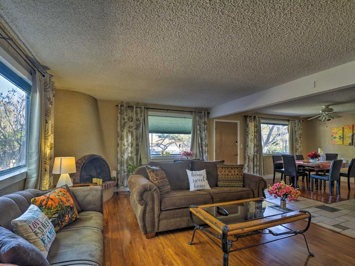 Charming With Red Rock View, Near Stupa And Trails, With Uv Light Air Filters Holiday home