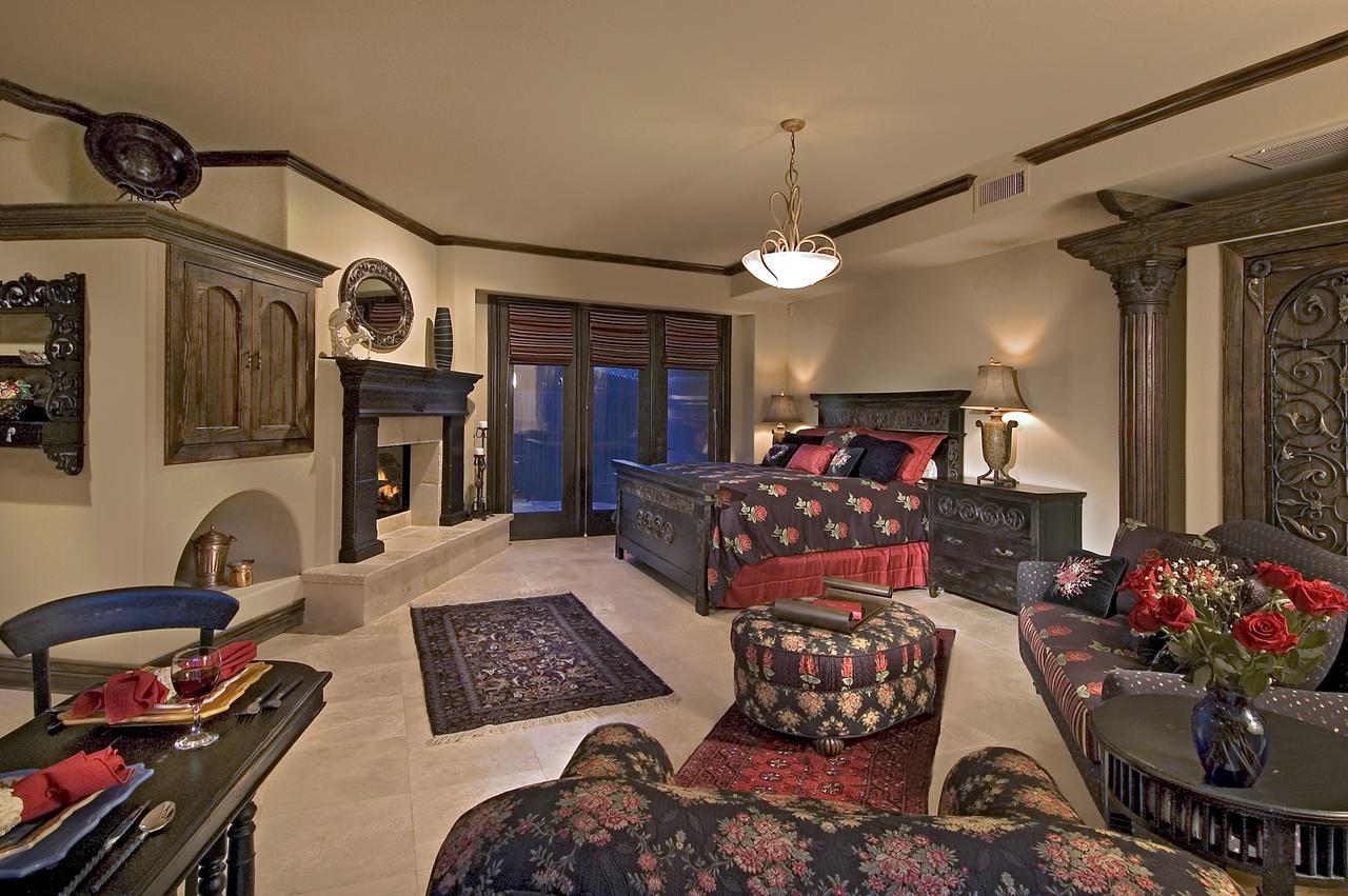 Adobe Grand Hotel