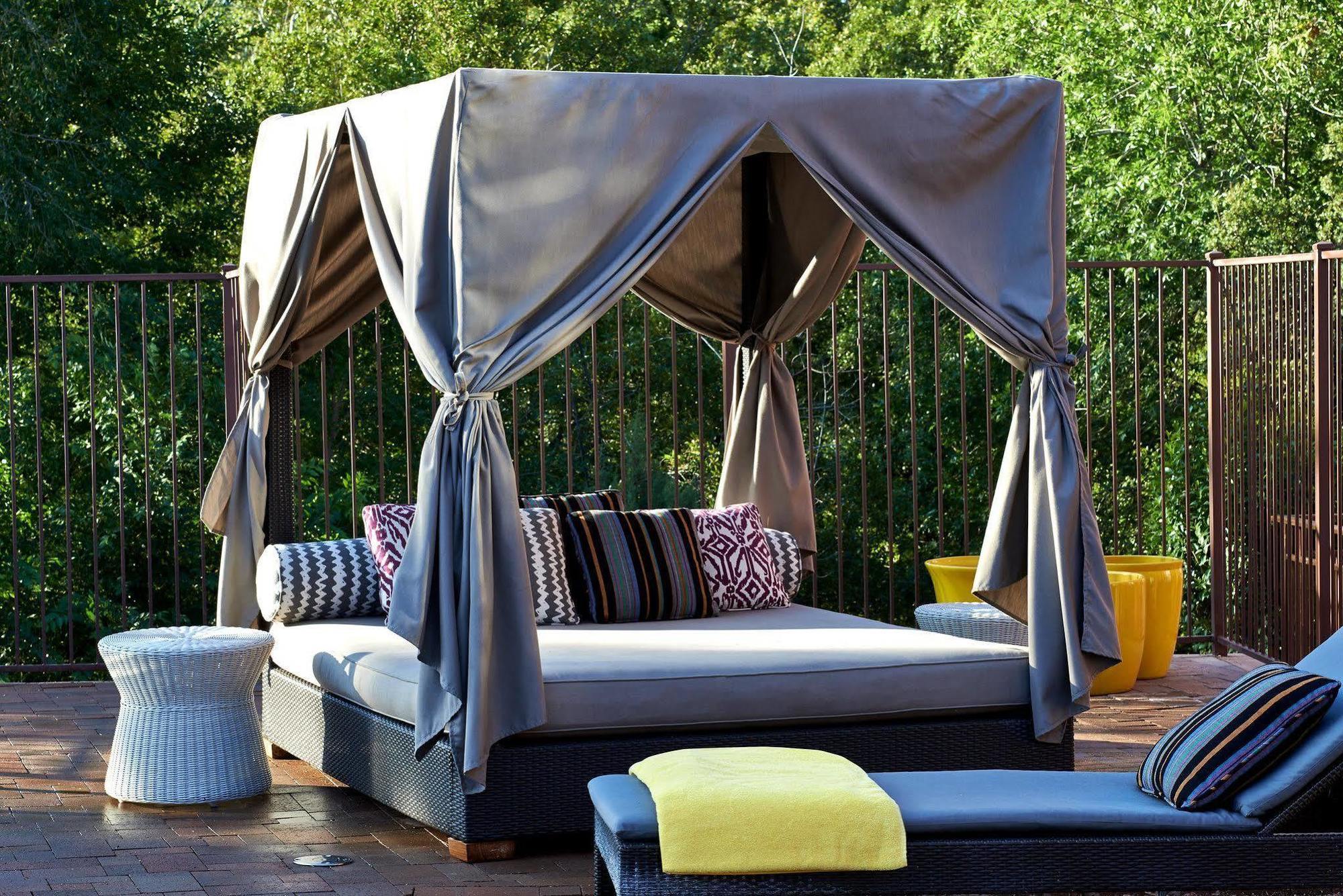 Resort Amara & 4*