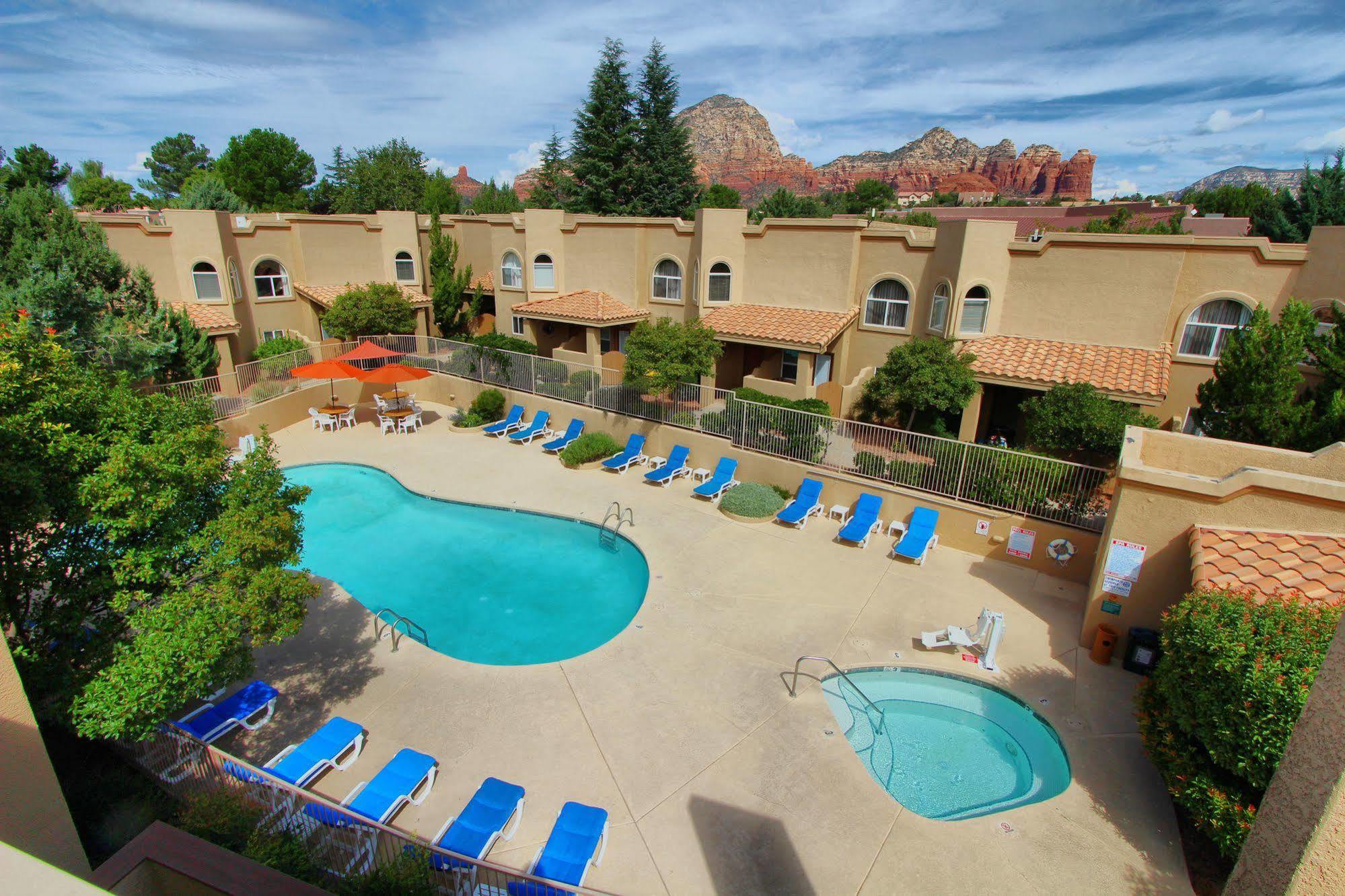 Springs Hotel 3*