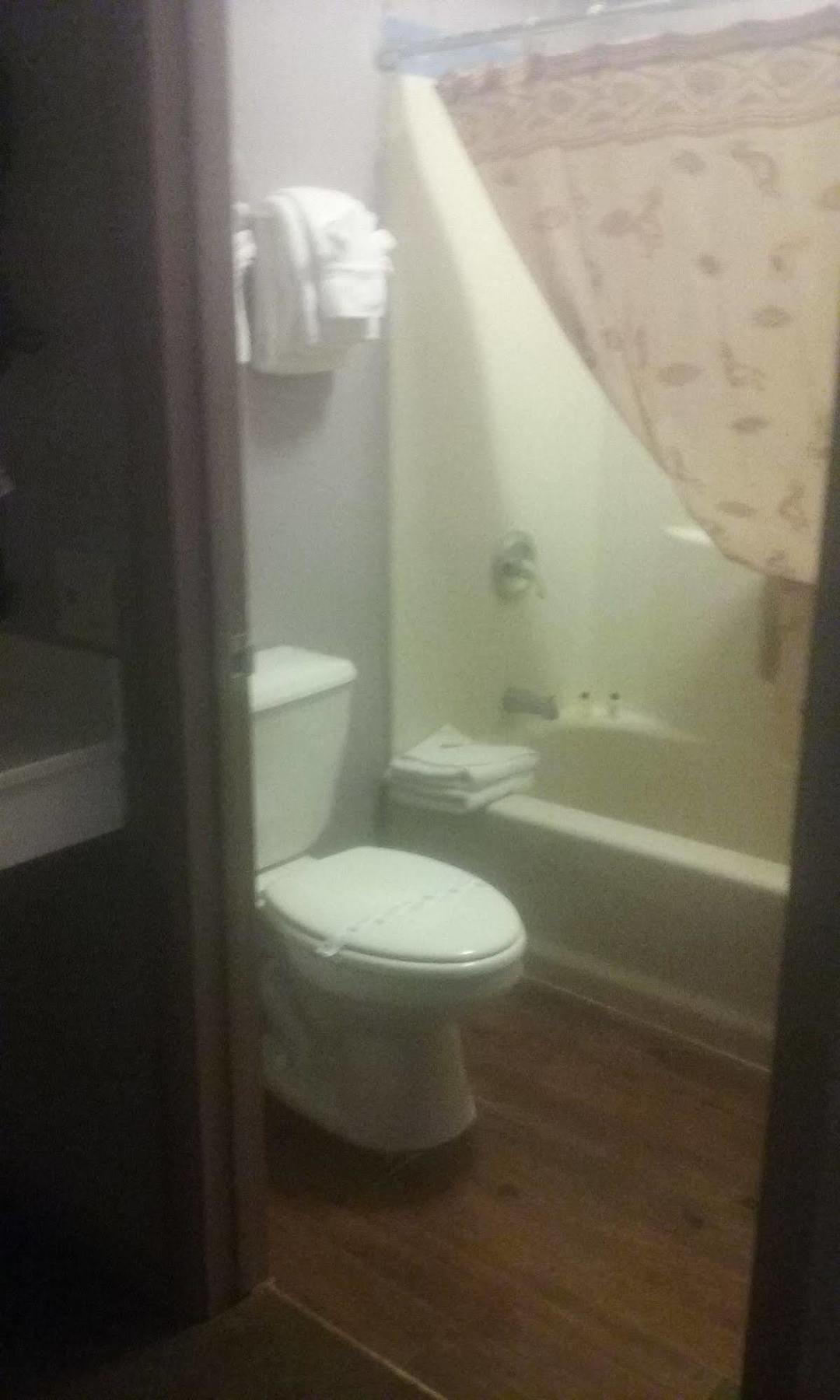 Uptown Inn 2*