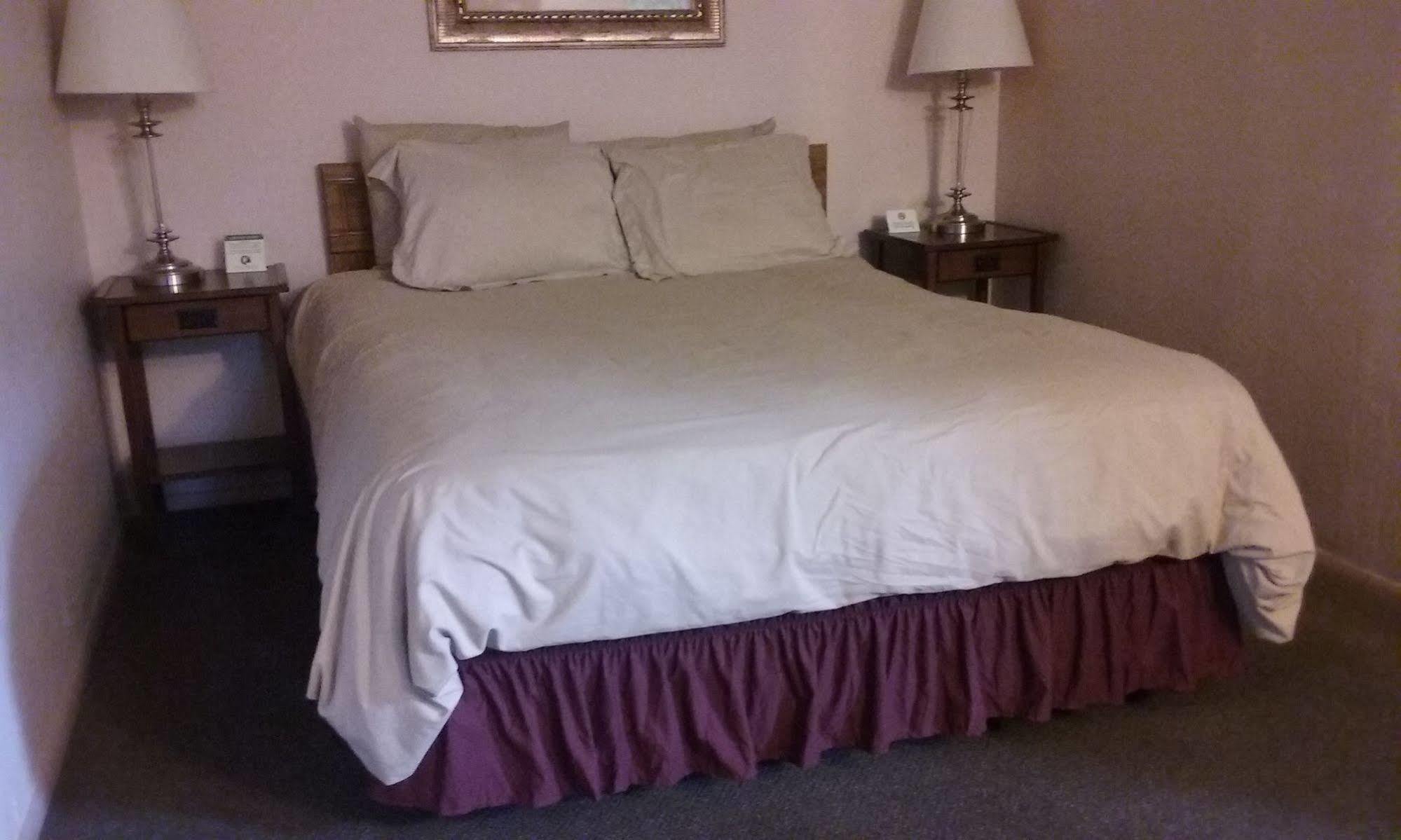 Uptown Inn 2*