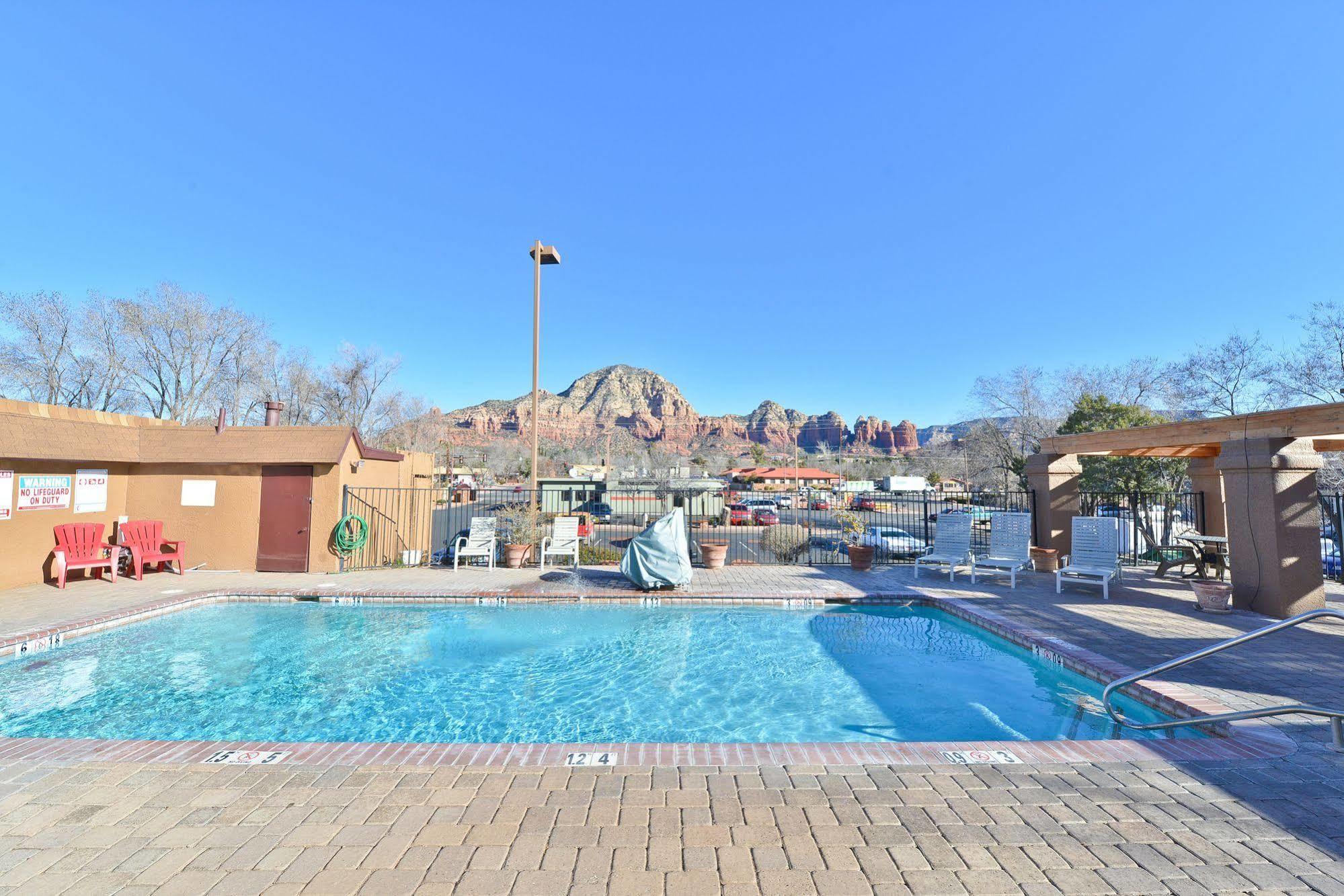 Hotel Aiden By Western 2*