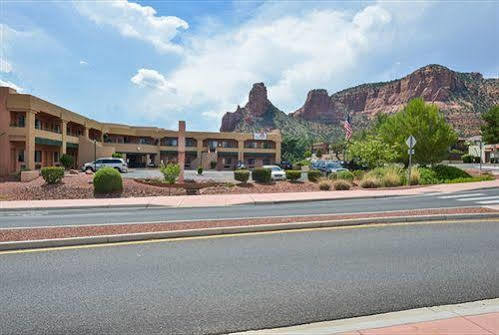 Wildflower At Bell Rock Hotel