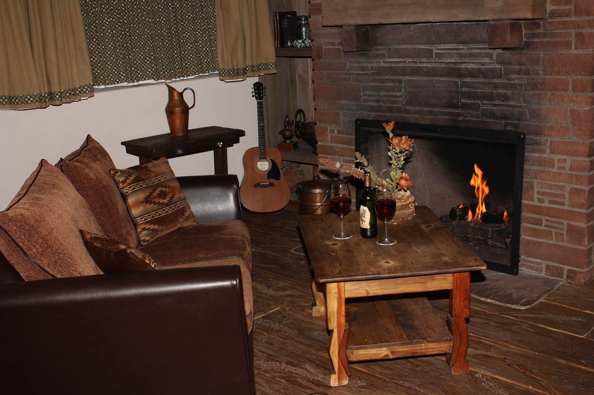 Inn Adobe Village Sedona