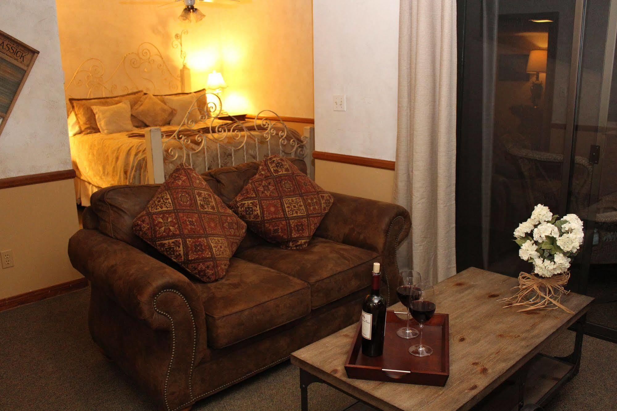 Inn Adobe Village 4*