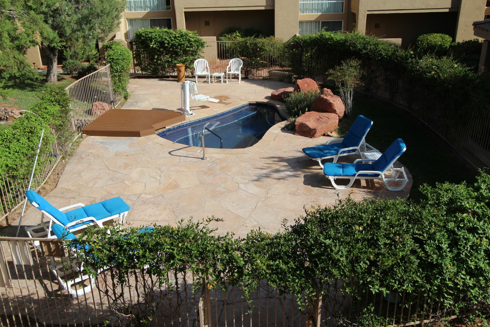 Springs 3*