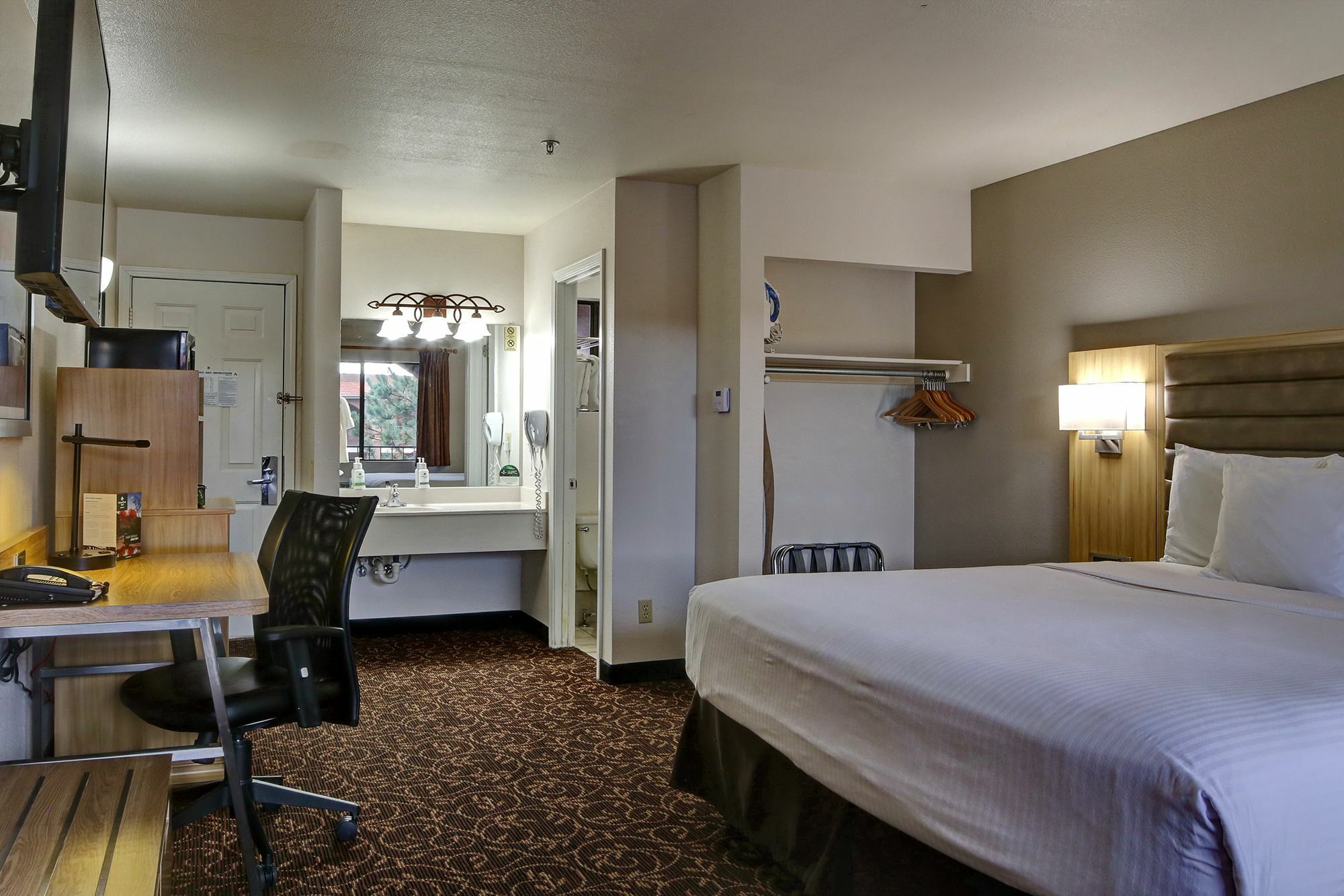 Greentree Hotel
