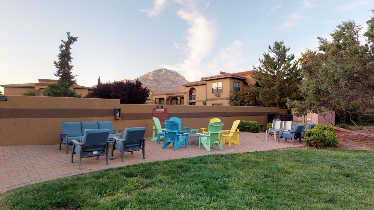 Mountain Modern Hotel