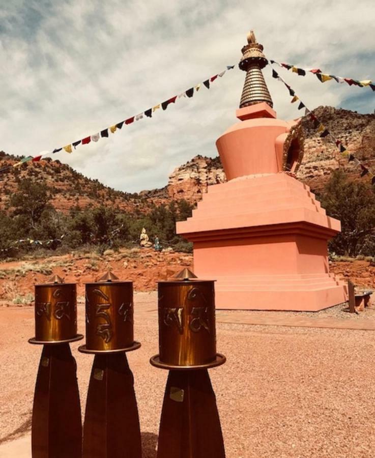 Spacious House With Hot Tub Spa, To Enjoy Red Rock View, Near Amitabha Stupa, And Trails Holiday home *