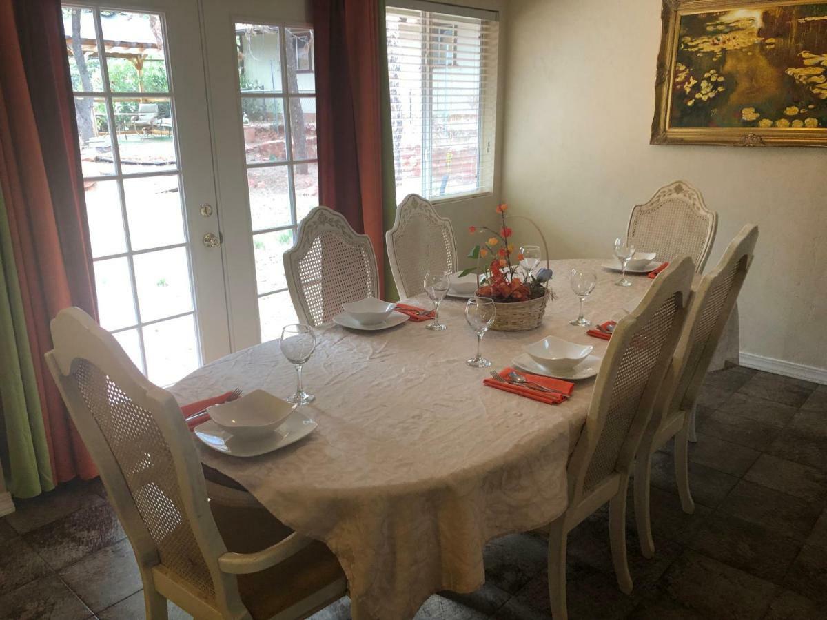 Spacious House With Hot Tub Spa, To Enjoy Red Rock View, Near Amitabha Stupa, And Trails Holiday home Sedona