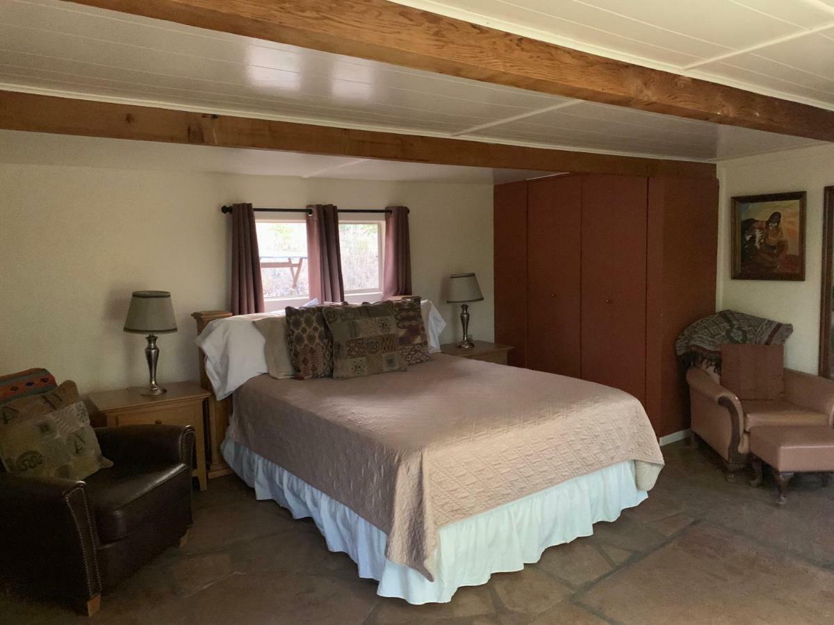 Saddle Rock Ranch At West