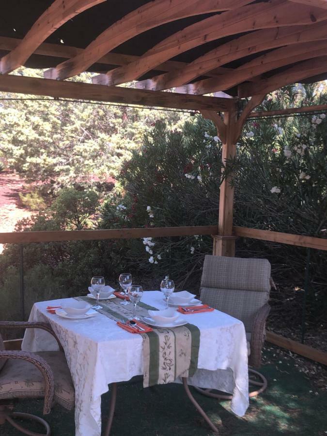 Holiday home Spacious House With Hot Tub Spa, To Enjoy Red Rock View, Near Amitabha Stupa, And Trails *
