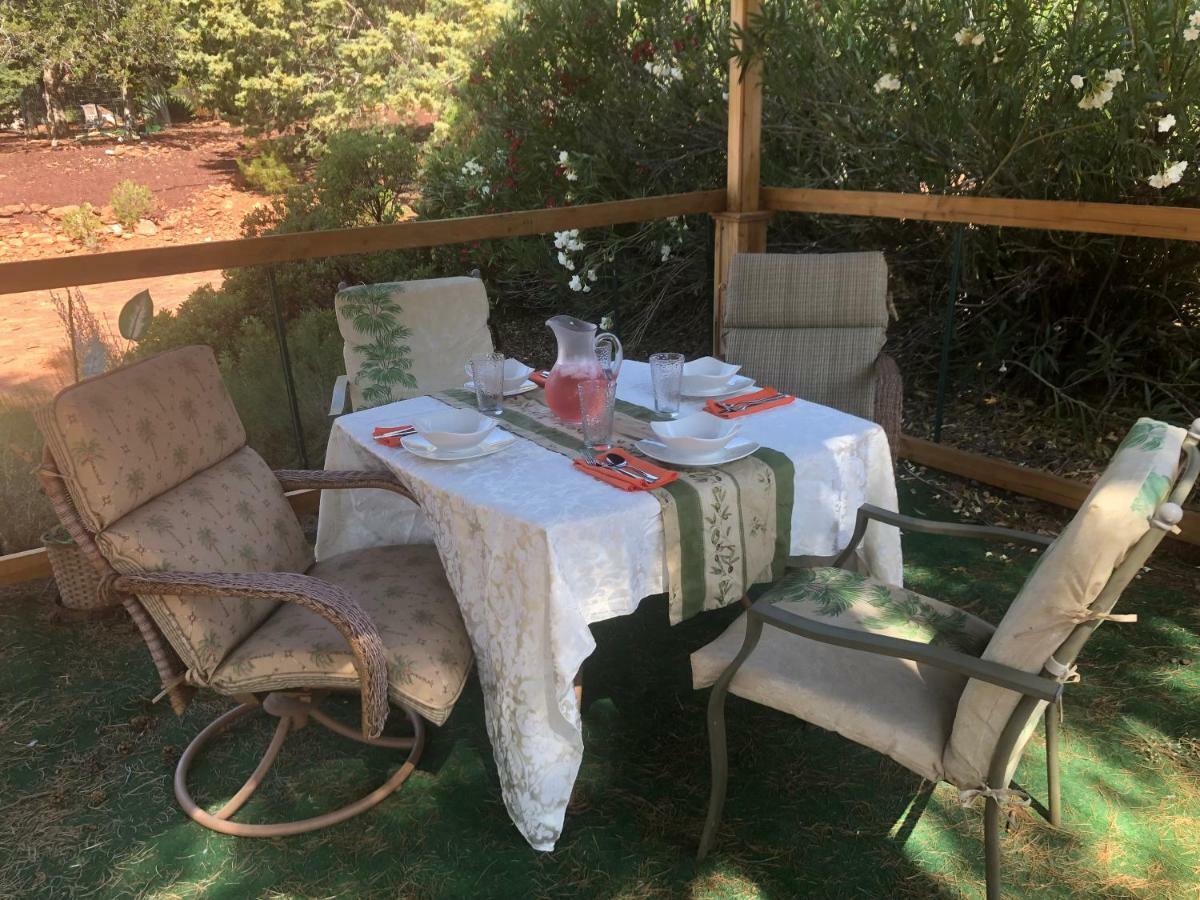 Holiday home Spacious House With Hot Tub Spa, To Enjoy Red Rock View, Near Amitabha Stupa, And Trails