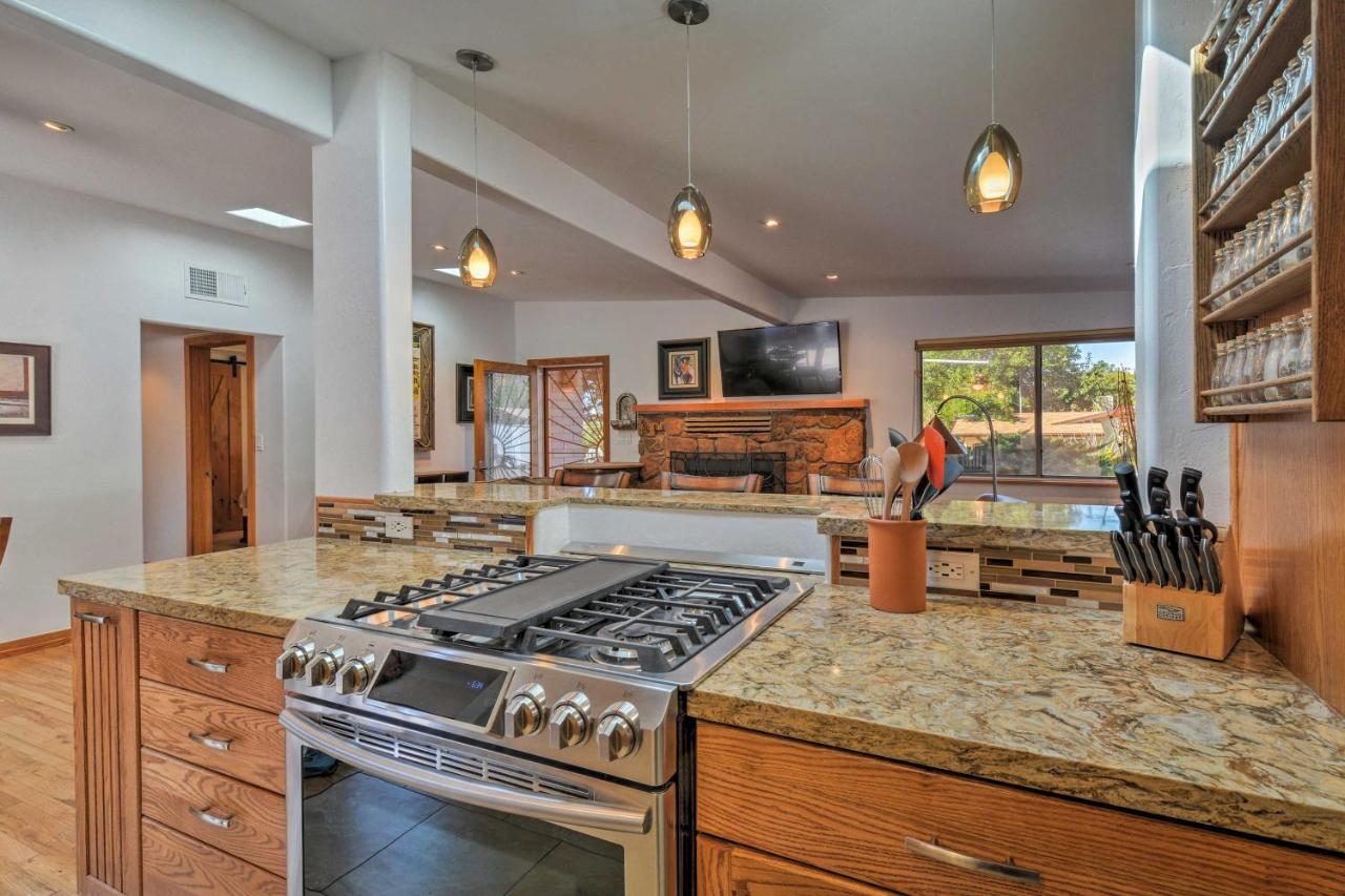Holiday home Peaceful Getaway With Patio, Grill And Views!
