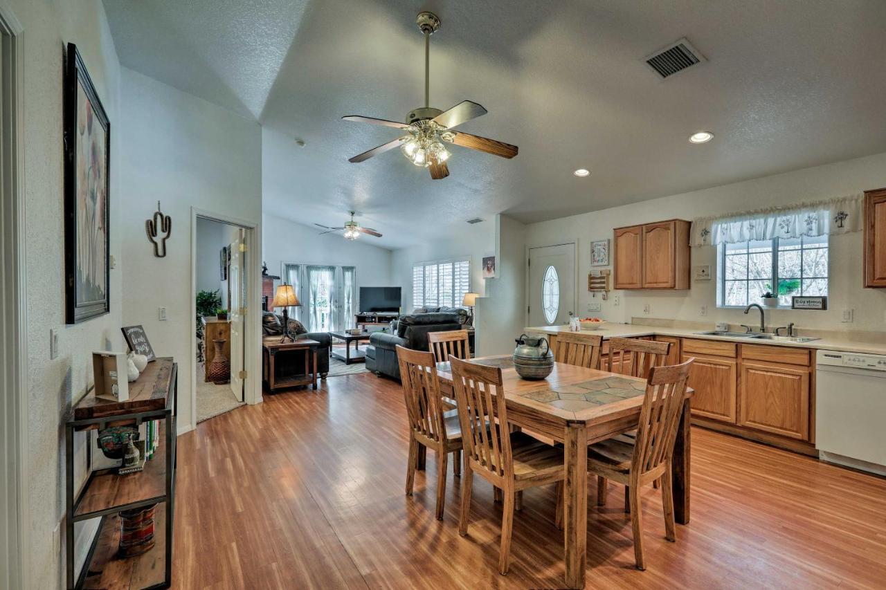 Holiday home Tranquil Gem With Patio, Grill And Mtn Views