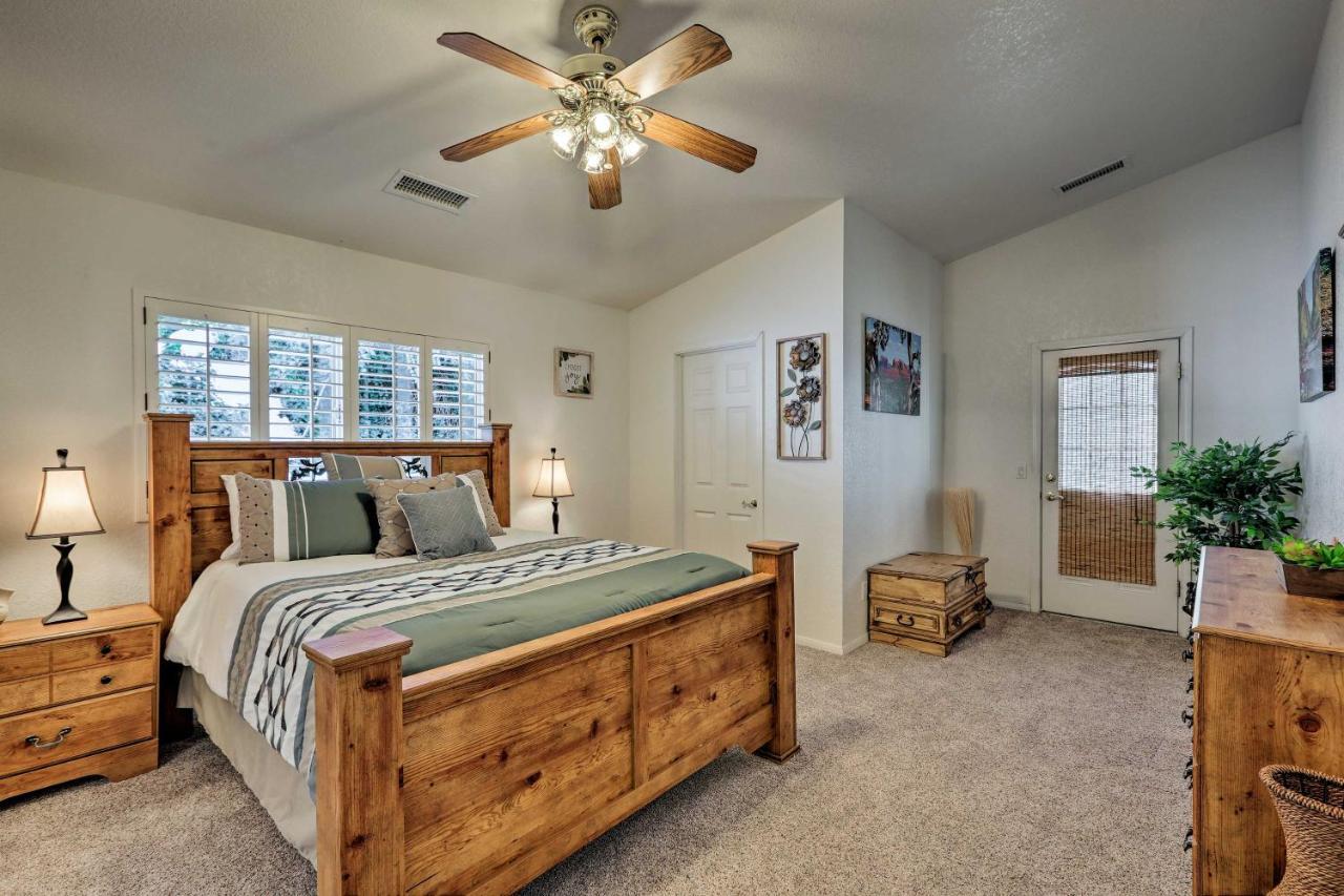 Tranquil Gem With Patio, Grill And Mtn Views Holiday home