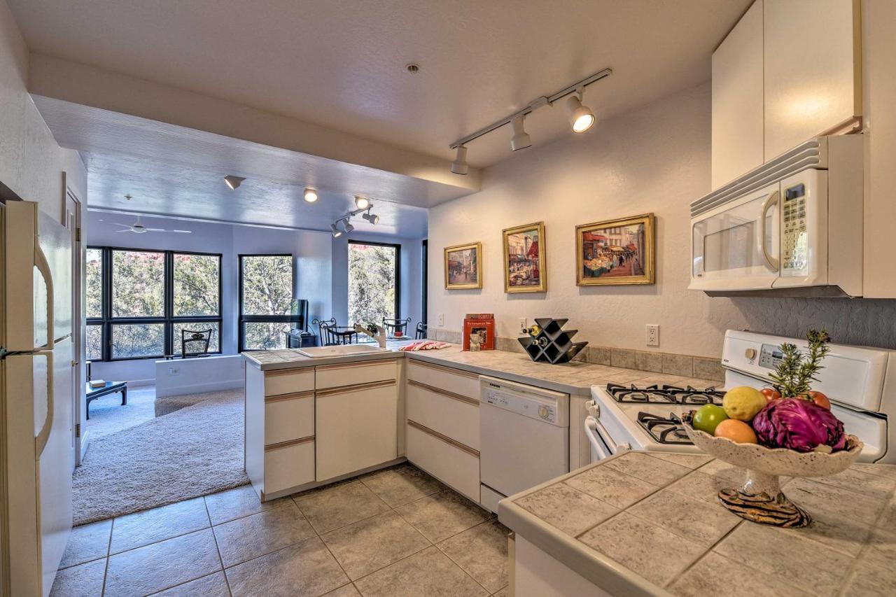 With Private Patio And Red Rock Views Apartment