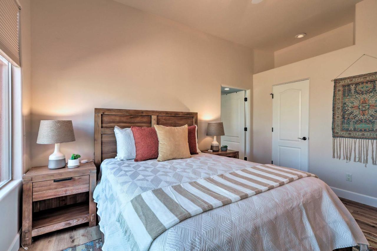 Luxury Living Remodeled With Red Rock Views!