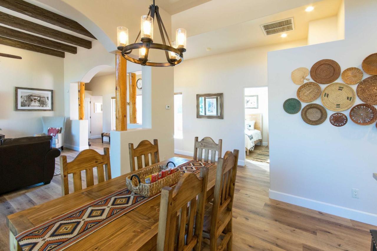 Luxury Living Remodeled With Red Rock Views! Holiday home Sedona