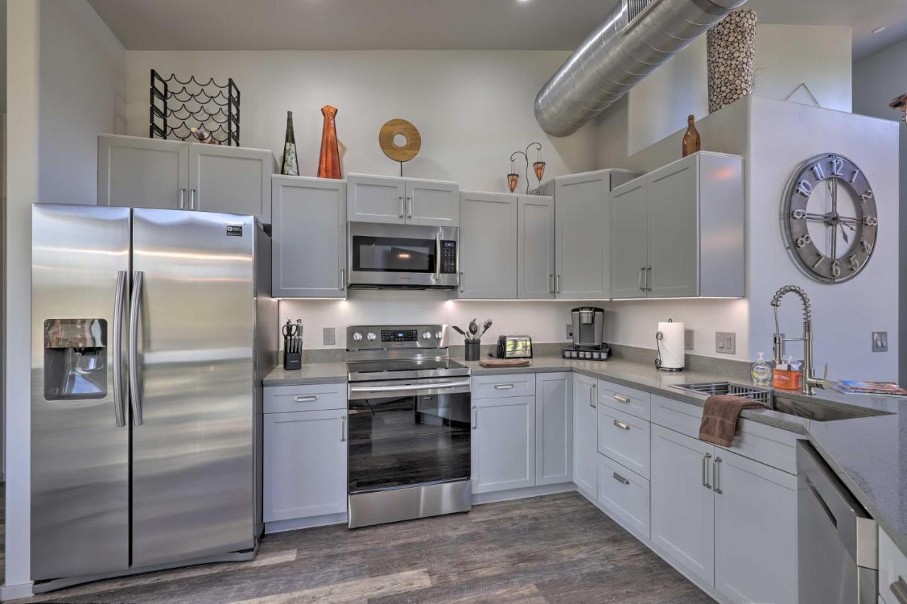 Chic Retreat 2 Mi To Cathedral Rock Trail! Holiday home Sedona