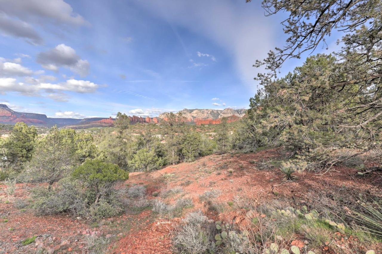 Chic Retreat 2 Mi To Cathedral Rock Trail! Holiday home