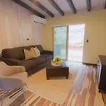 Destination Oak Creek 9 Apts